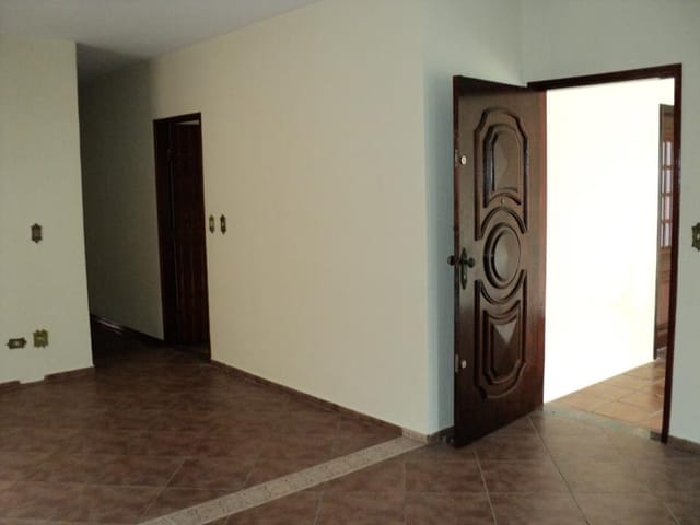 Foto do Casa - Casa para Locação 3 Quartos, 5 Vagas, 250M², Jardim das Indústrias, São José dos Campos - SP | INDEPENDENCE NEGOCIOS IMOBILIARIOS LTDA