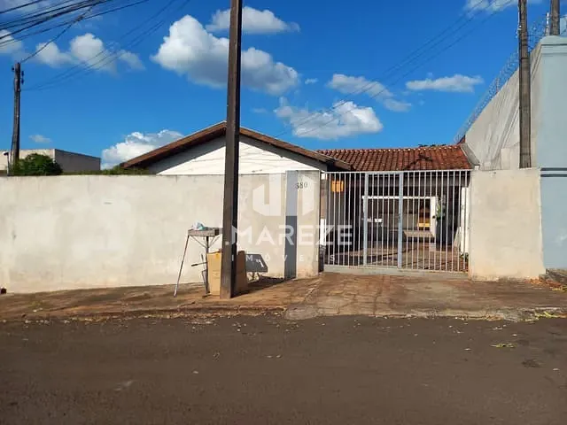 Casa com 288m² 4 quartos e 2 banheiros, à venda, no bairro JARDIM GRAMADOS em Apucarana