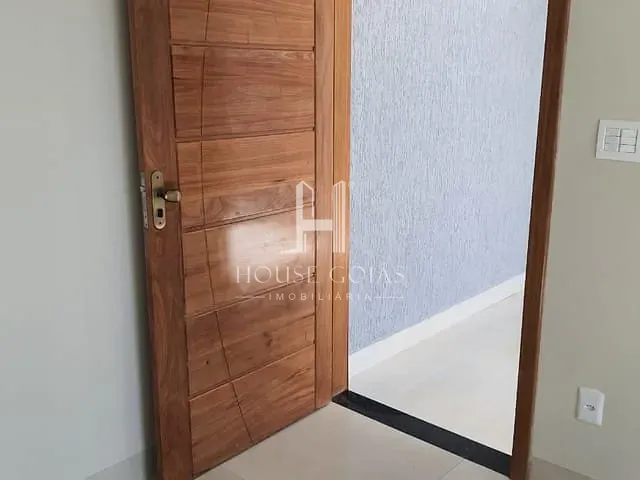 Casa com 195m² 3 quartos e 2 banheiros, à venda, no bairro Riviera Sul em Aparecida de Goiânia