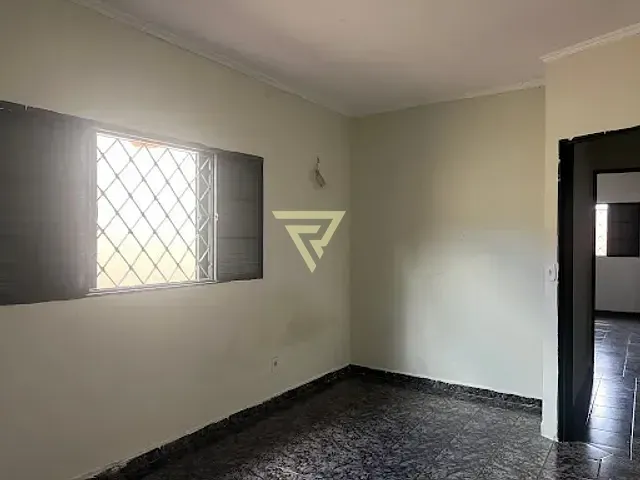 Casa com 250m² 3 quartos e 3 banheiros, à venda, no bairro Geraldo Correia de Carvalho em Ribeirão Preto