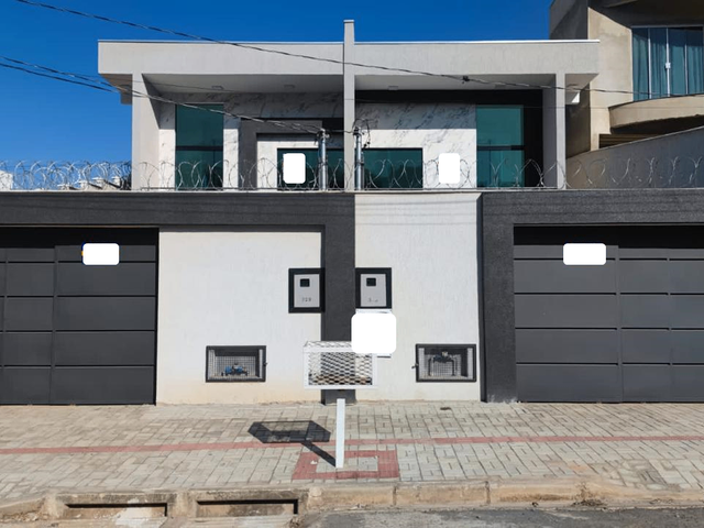 Casa com 180m² 3 quartos e 1 banheiro, à venda, no bairro Novo Centro em Santa Luzia