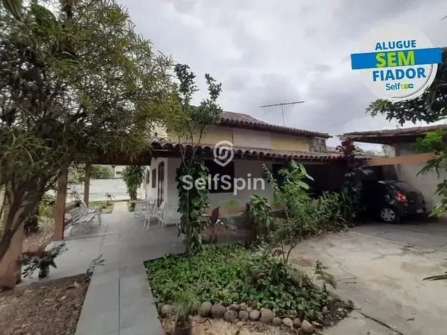 Casa com 450m² 3 quartos e 2 banheiros, para alugar, no bairro Itaipu em Niterói