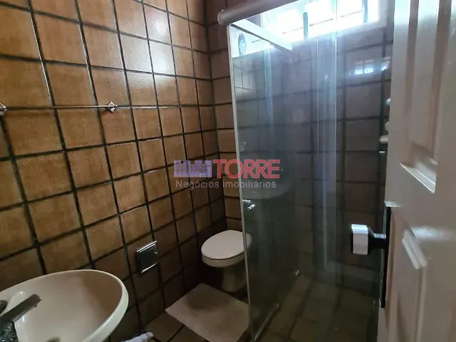 Casa 3 quartos e 4 banheiros, à venda ou para alugar, no bairro Alto Maron em Itabuna