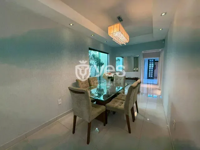 Casa 2 quartos e 1 banheiro, à venda, no bairro Conjunto Habitacional Boa Vista em Araxá
