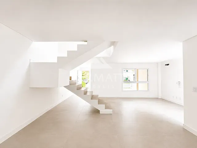 Casa com 169m² 3 quartos e 3 banheiros, à venda, no bairro Tribess em Blumenau