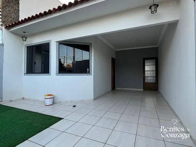 Casa 3 quartos e 2 banheiros, para alugar, no bairro Jardim Paris em Maringá
