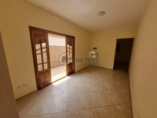 Casa 2 quartos e 1 banheiro, à venda, no bairro Vila Amorim em Suzano