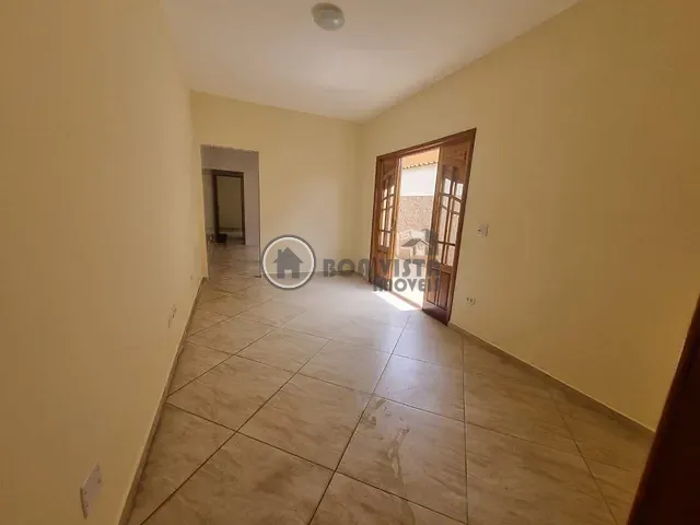 Casa 2 quartos e 1 banheiro, à venda, no bairro Vila Amorim em Suzano