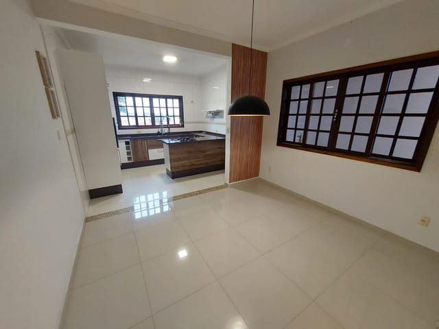 Casa 3 quartos e 3 banheiros, para alugar, no bairro Alto Ipiranga em Mogi das Cruzes