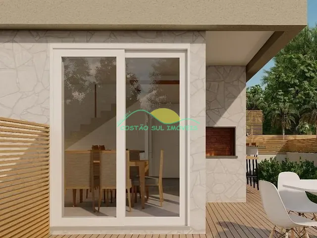 Casa 3 quartos e 2 banheiros, à venda, no bairro Campeche em Florianópolis