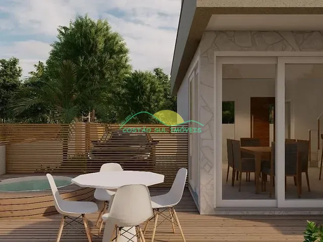 Casa 3 quartos e 2 banheiros, à venda, no bairro Campeche em Florianópolis