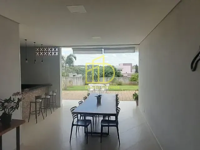 Casa com 1000m² 3 quartos e 5 banheiros, à venda, no bairro Jardim Novo Mundo em Sorocaba