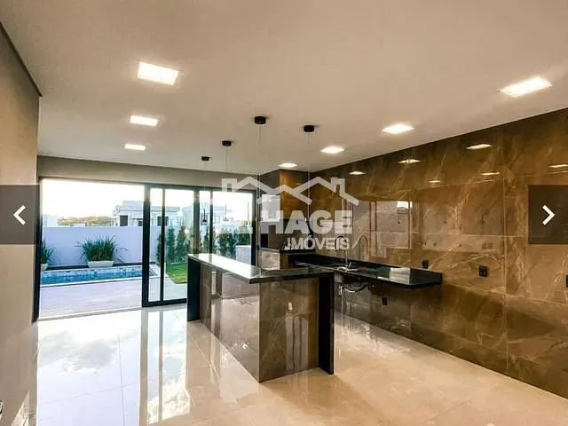 Casa com 300m² 4 quartos e 4 banheiros, à venda, no bairro Jardim Imperial em Cuiabá