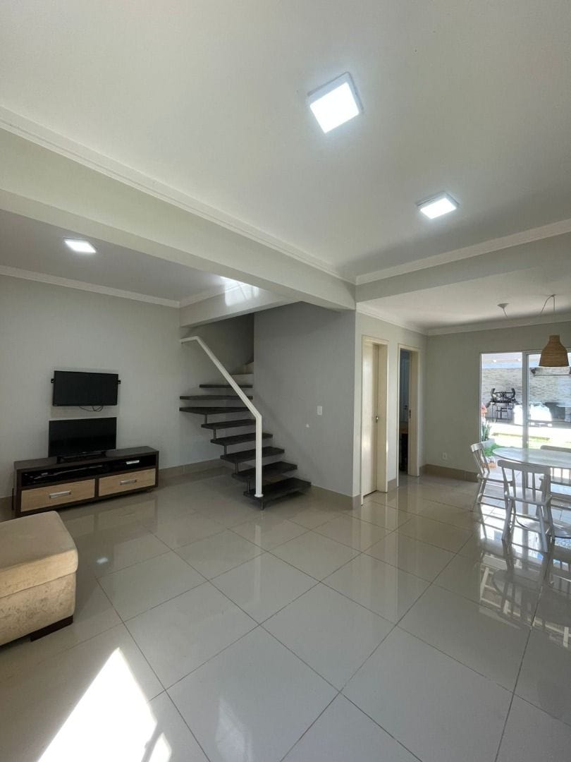 Casa, 3 quartos, 156 m² - Foto 2