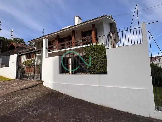 Casa com 780m² 4 quartos e 2 banheiros, à venda, no bairro Centro em Sapiranga