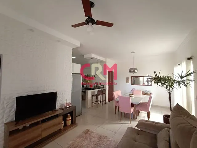 Casa com 364m² 2 quartos e 3 banheiros, à venda, no bairro Parque Residencial Laranjeiras III em Taquaritinga