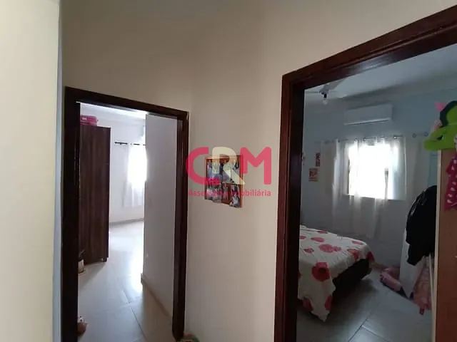 Casa com 364m² 2 quartos e 3 banheiros, à venda, no bairro Parque Residencial Laranjeiras III em Taquaritinga