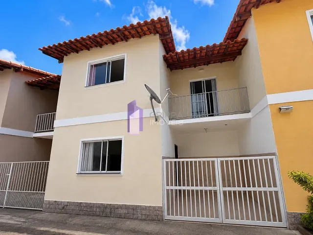 Casa 2 quartos e 3 banheiros, à venda, no bairro Maria Paula em São Gonçalo