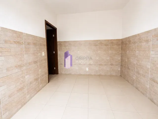 Casa 2 quartos e 3 banheiros, à venda, no bairro Maria Paula em São Gonçalo