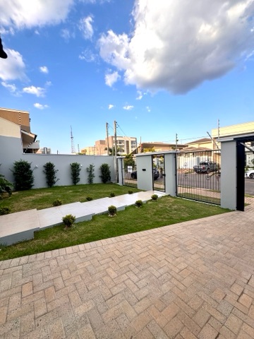 Casa com 572m² 3 quartos e 3 banheiros, à venda, no bairro Parque dos Ingás em Nova Mutum