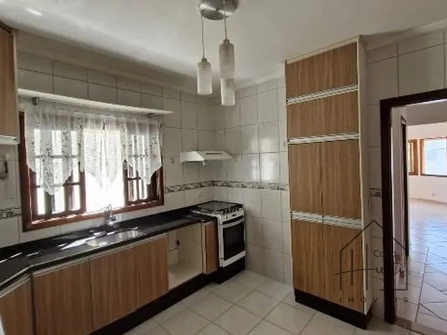 Casa com 165m² 3 quartos e 3 banheiros, à venda, no bairro Jardim Rio das Pedras. em Cotia