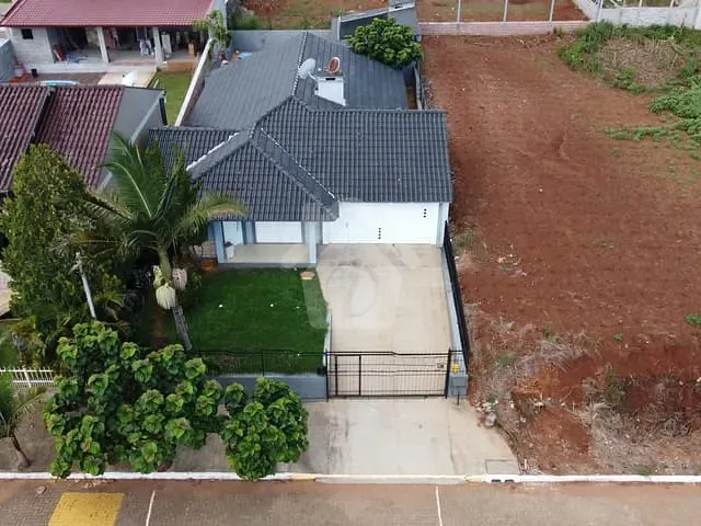Casa com 166m² 3 quartos e 2 banheiros, à venda, no bairro Centro Administrativo em Teutônia