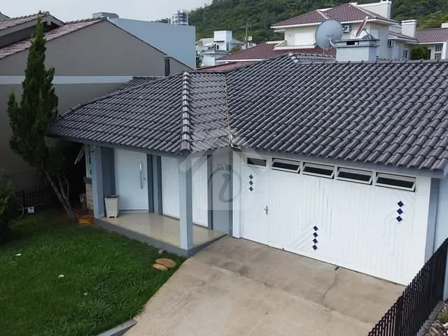 Casa com 166m² 3 quartos e 2 banheiros, à venda, no bairro Centro Administrativo em Teutônia