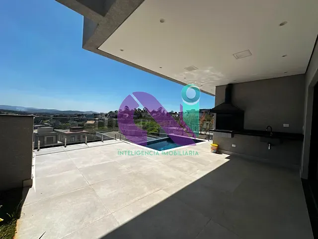 Casa 4 quartos e 5 banheiros, à venda, no bairro Suru em Santana de Parnaíba