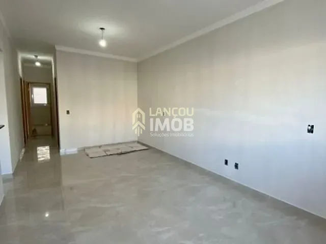Casa 3 quartos e 2 banheiros, à venda, no bairro Residencial Santa Giovana em Jundiaí