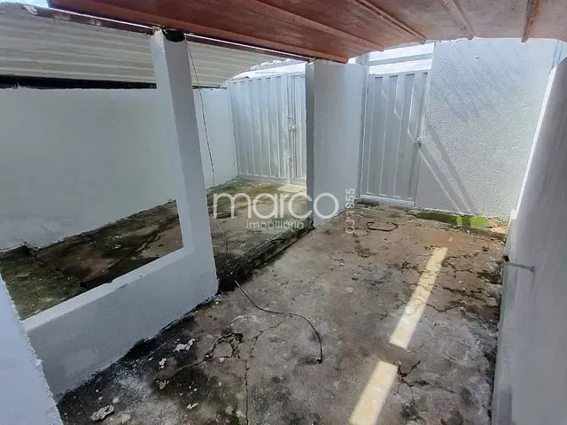 Casa 3 quartos e 1 banheiro, para alugar, no bairro Parque Industrial João Braz em Goiânia