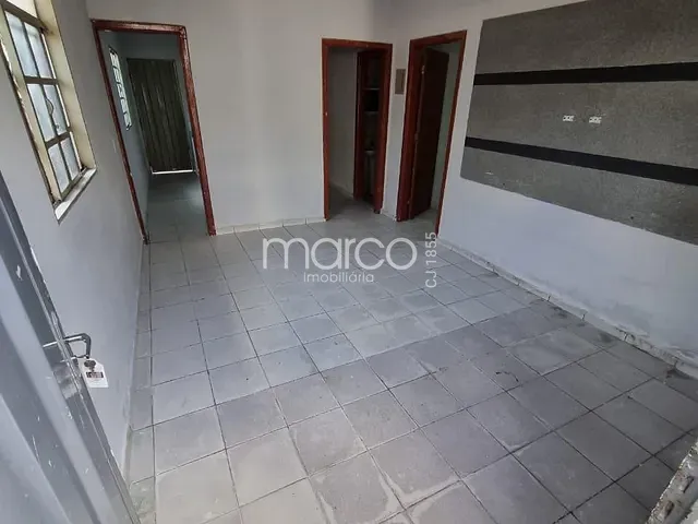Casa 3 quartos e 1 banheiro, para alugar, no bairro Parque Industrial João Braz em Goiânia