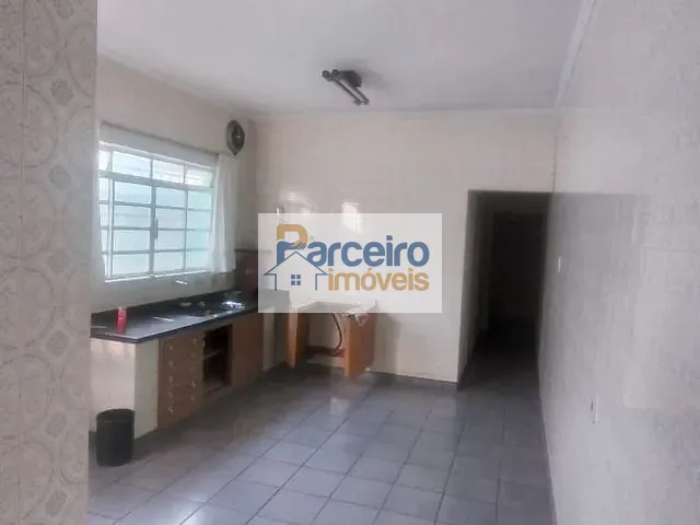 Casa com 200m² 3 quartos e 3 banheiros, à venda, no bairro Maranhão em São Paulo