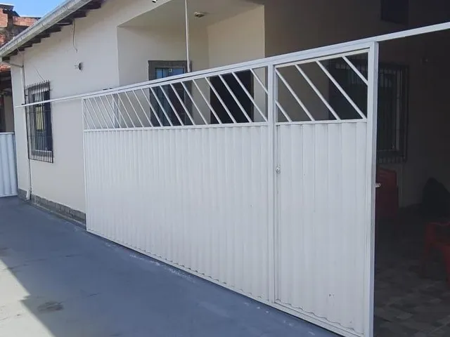 Casa 2 quartos e 1 banheiro, à venda, no bairro Cidade Praiana em Rio das Ostras