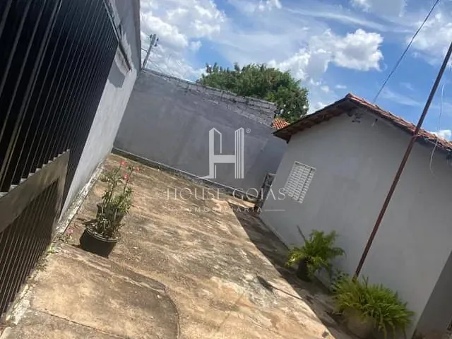 Casa com 264m² 3 quartos e 2 banheiros, à venda, no bairro Residencial Real Conquista em Goiânia