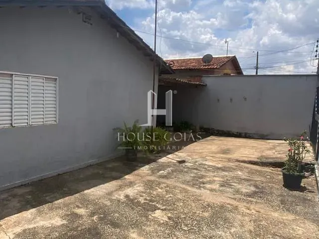 Casa com 264m² 3 quartos e 2 banheiros, à venda, no bairro Residencial Real Conquista em Goiânia