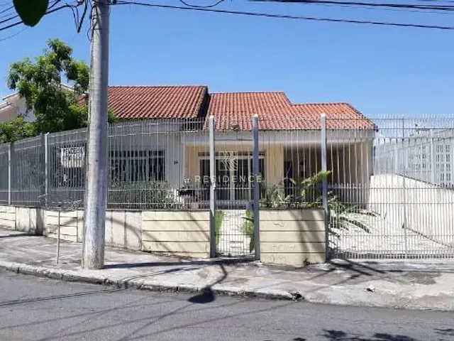 Casa 3 quartos e 2 banheiros, à venda, no bairro Jardim Amália em Volta Redonda