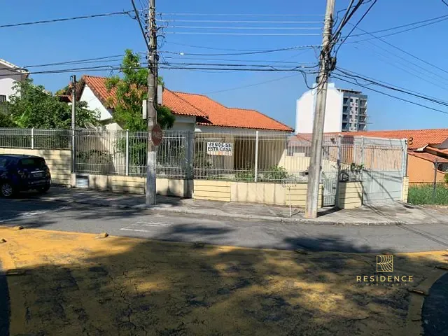 Casa 3 quartos e 2 banheiros, à venda, no bairro Jardim Amália em Volta Redonda