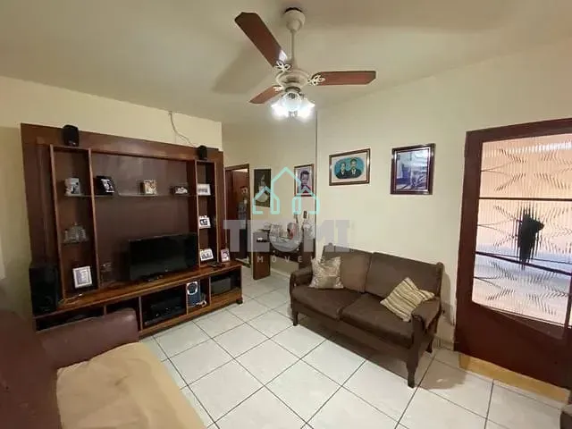 Casa com 300m² 4 quartos e 3 banheiros, à venda, no bairro Jardim da Luz em Taubaté