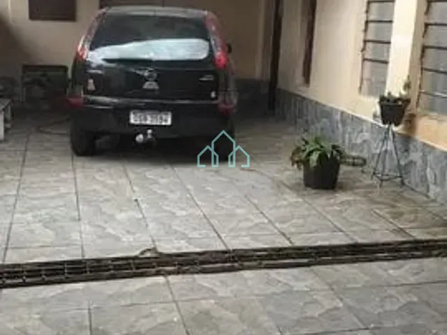 Casa com 300m² 4 quartos e 3 banheiros, à venda, no bairro Jardim da Luz em Taubaté