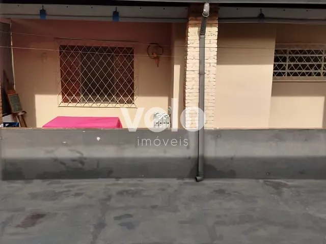 Casa com 250m² 3 quartos e 2 banheiros, à venda, no bairro Parque Senhor do Bonfim em Taubaté