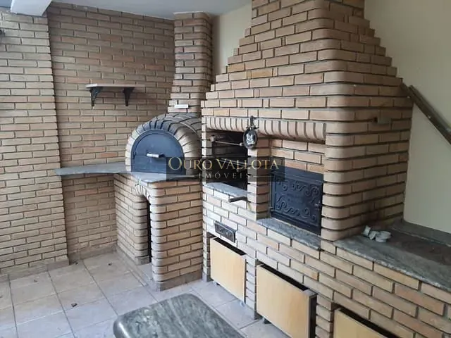 Casa com 330m² 4 quartos e 3 banheiros, à venda, no bairro Vila Dom Pedro I em São Paulo