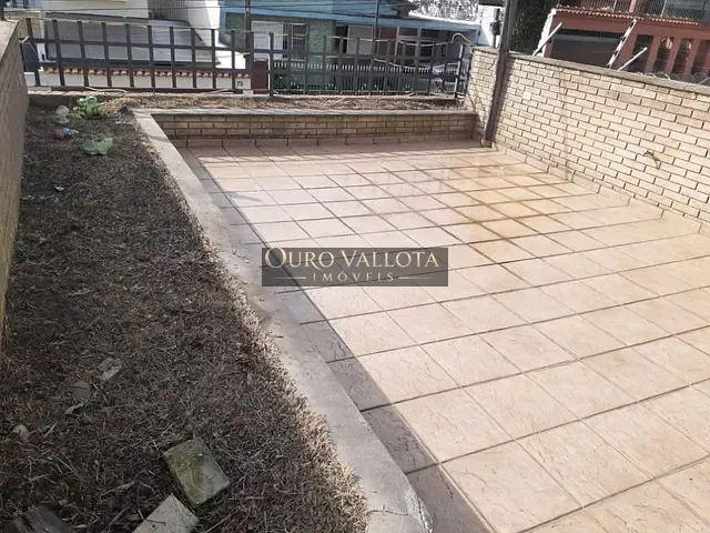 Casa com 330m² 4 quartos e 3 banheiros, à venda, no bairro Vila Dom Pedro I em São Paulo