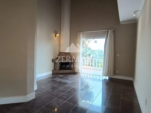 Casa 3 quartos e 5 banheiros, à venda, no bairro Itoupava Norte em Blumenau