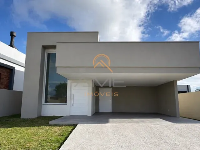 Casa com 400m² 3 quartos e 3 banheiros, à venda, no bairro Laranjal em Pelotas