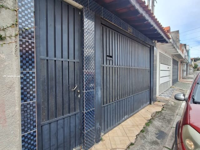 Casa com 125m² 2 quartos e 3 banheiros, à venda, no bairro Vila Santa Maria em Poá