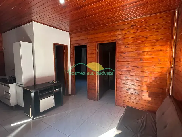 Casa com 230m² 2 quartos e 1 banheiro, para alugar, no bairro Ribeirão da Ilha em Florianópolis