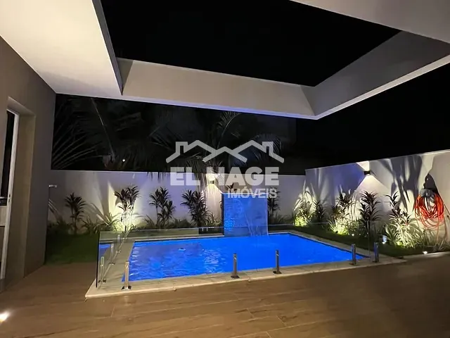 Casa com 394m² 3 quartos e 5 banheiros, à venda, no bairro Jardim Itália em Cuiabá