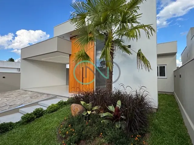 Casa com 300m² 2 quartos e 2 banheiros, à venda, no bairro Centenário em Sapiranga