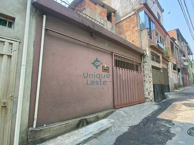 Casa 3 quartos e 1 banheiro, à venda, no bairro Jardim Vitória em Belo Horizonte