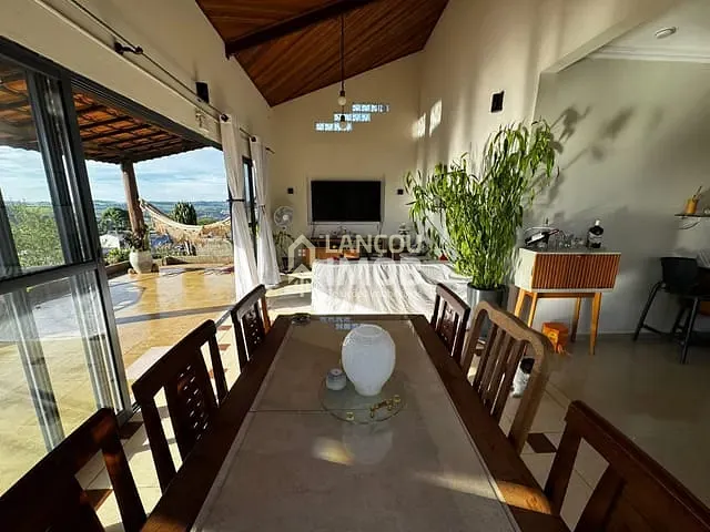Casa 3 quartos e 4 banheiros, à venda, no bairro Outeiro das Flores em Itupeva